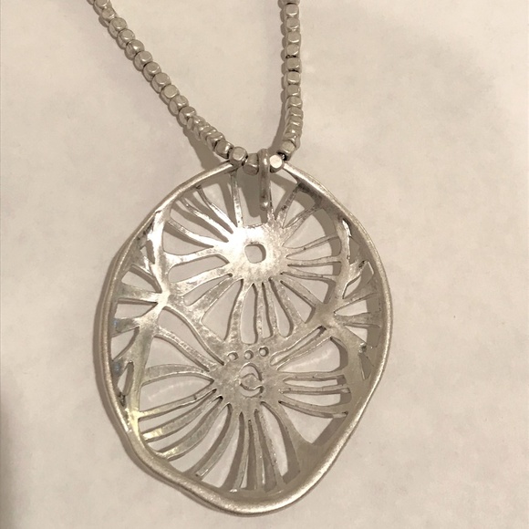 KCR Silver Floral Pendant Necklace - Picture 5 of 6